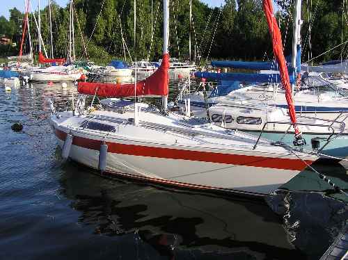 Helmsman 26