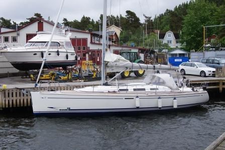 Dufour 40