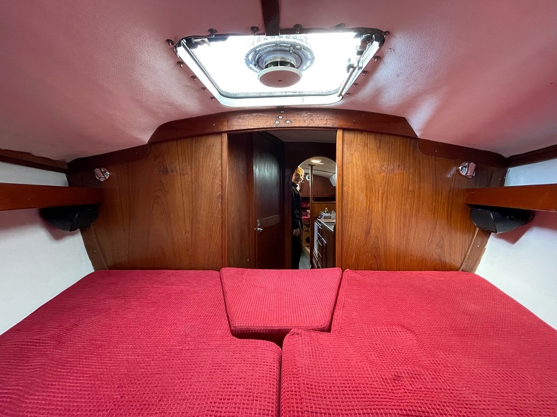 Front cabin