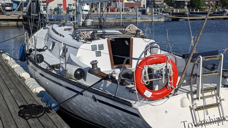 Hunter 37
