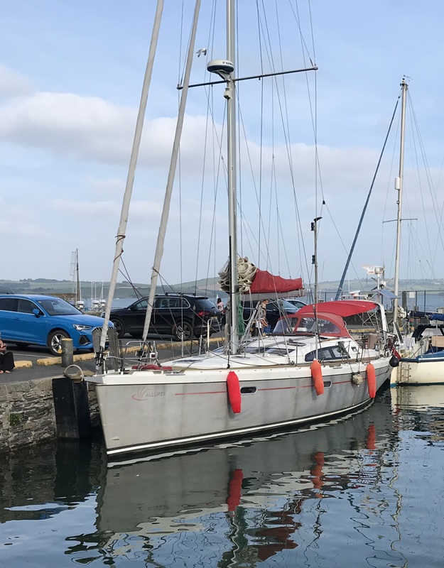 Allures 44 Allures 44